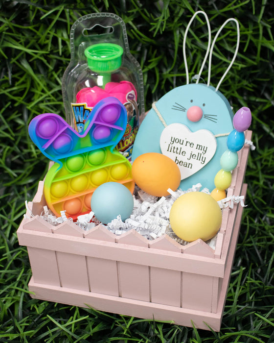 MagicWater Crinkle Cut Paper for Gift Baskets - 2LB White - Perfect for Shredded Paper Filler, Basket Filler, Gift Boxes, Bridesmaid Gifts, Christmas Stuffers & More - Ideal for All Occasions