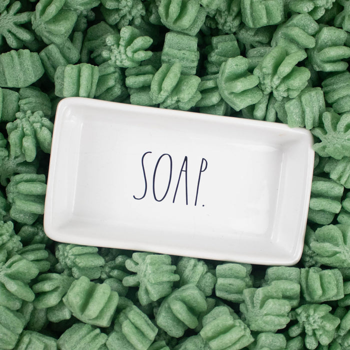 Magicwater Supply - 1 Cu Ft - Green Leaf Shaped Recycled Anti Static Packing Peanuts - Compostable & Biodegradable Cushion for Shipping - Dust-Free & Abrasion Resistant - Void Filler