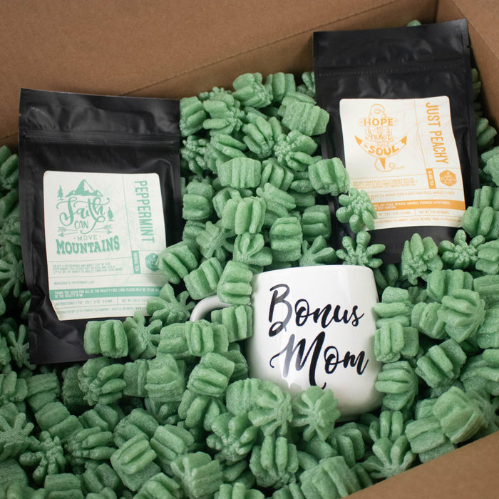 Magicwater Supply - 1 Cu Ft - Green Leaf Shaped Recycled Anti Static Packing Peanuts - Compostable & Biodegradable Cushion for Shipping - Dust-Free & Abrasion Resistant - Void Filler